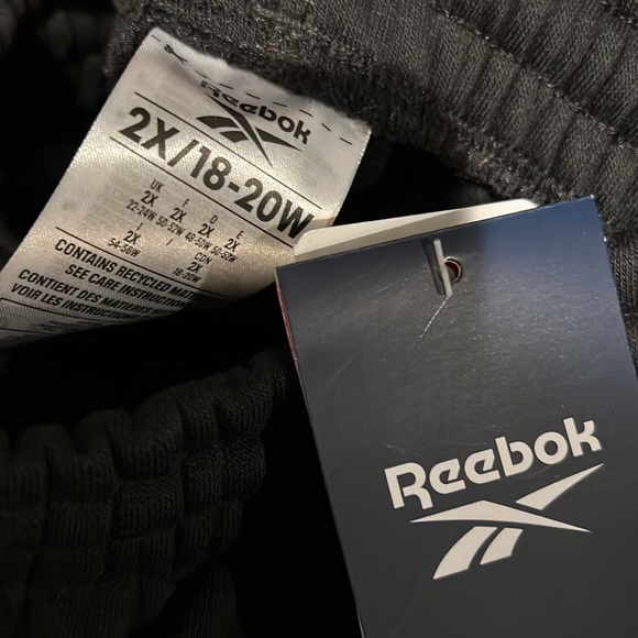 NWT Reebok Identity Logo Fleece Joggers in Black, Plus Size 3X (Sold Out) - Picture 5 of 6